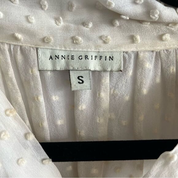 Women's Annie Griffin Cream Swiss Dot Tie Front Blouse - Picture 5 of 7
